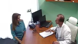 المريض مفلس في ضجيجا جوارب طويلة