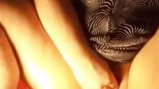 يستمني BBW قرنية مع مساعدة