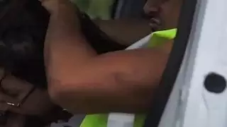ايفلين يضرب ومارس الجنس