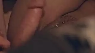 فتاة في سن المراهقة قرنية هارلي دين يعطي رئيس وجمل صدم