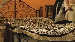 الهواة في سن المراهقة السوداء تبحث عن وظيفة بدوام جزئي حصلت على اللسان مع مدير الأعراق قرنية