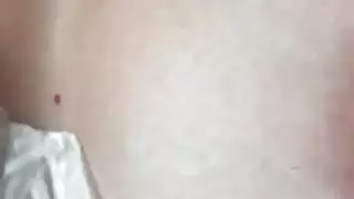 اللعب في جميع أنحاء وسخيف كس حلق ضيق في المنزل