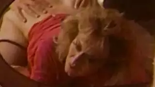 ملاك كيلي مفلس طراز كوغار ركوب الديك الرجعية