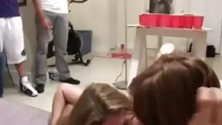و Antics من كلية البنات سوبر الساخنة لمشاهدة