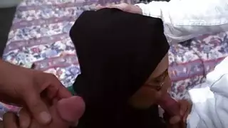 رجل بوس الإنجليزية بانجس عربي بنات كس بجد