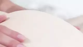 كايلا ليونز ودافني الملاك الاصبع والقبضة على الهرات يتأهلهم