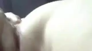 صديقة الحصول على اصابع الاتهام