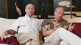 في سن المراهقة أحمر الشعر دوللي ليتل هو وجود الجنس مثيرة مع الرجل وسيلة أقدم منها