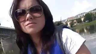 قطعة كبيرة يمنح دافئ jizz على حبيبة بعد سخيف