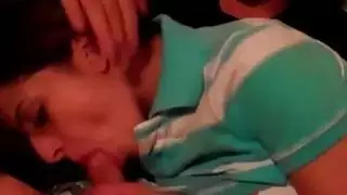 تمتص playgirl جميلة على الرجال dong لتدفق jizz