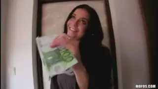 كتي الهواة Vikky BJ و doggy مارس الجنس