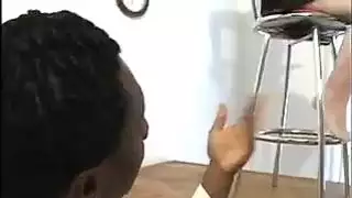 في سن المراهقة اللاتينية مع بوش الملاعين