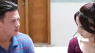 عذراء في سن المراهقة أحمر يأخذ الامر حتى الحمار لمعرفة كيفية ممارسة الجنس
