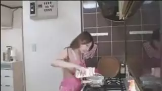 فاتنة اليابانية يحب أن يمارس الجنس