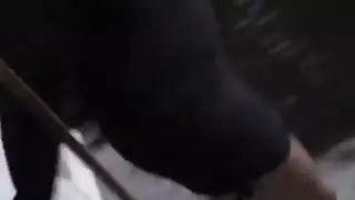 حلق كس من امرأة سمراء الآسيوية محشوة الديك