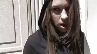 الجريمة لا تدفع ابدا كما هذه الكلبات وجدت للتو