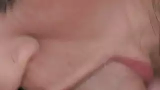 زوجين ممارسة الجنس عن طريق الفم في تسعة وستين
