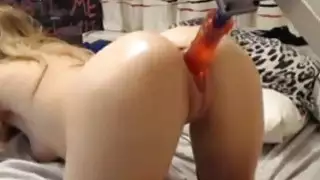 مذهل كاميرا ويب فتاة يظهر قبالة جسدها