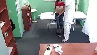 فاتنة مفلس الطبيعية ركوب الأطباء ديك