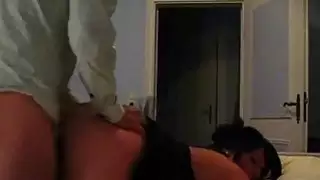 بعد الغداء خبطت زوجتي الساخنة من الخلف