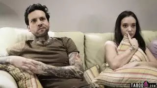 Stepsister يؤدي على stebrothers لها قرنية ل DP لها