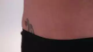 الآسيوية جعل الثدي بنفسها