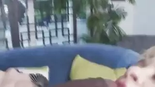 أراد الحلو جميل ليا لكزس من الصعب الديك ليمارس الجنس