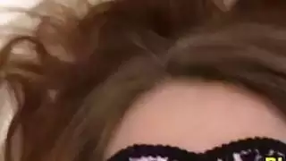 فتاة خجولة الحصول على CREAMPIE