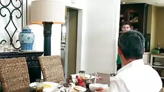 أمي يسرق صديقها مع عشاء الشكر