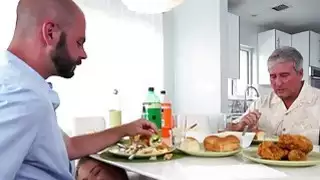 الشباب أليسا كول تمتص صديقاتها الآباء الديك