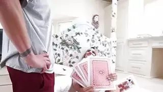 مفلس صغيرتي شقراء spinned سخيف كبير ديك