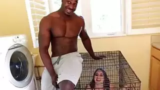 شقراء لطيف كايلي روز يأخذ بي بي سي في بوسها الرطب الحلو