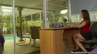 منزل العمل أمي
