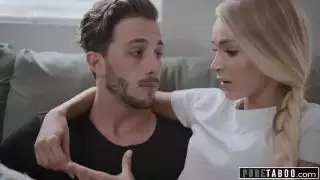 يطلب BF من GF له إغواء Step-Mom