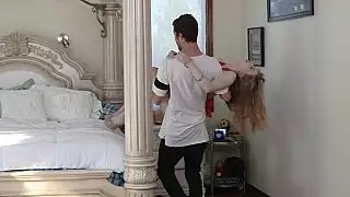 الغش مع أمها