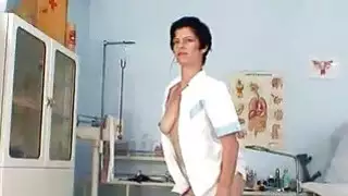 بوسومي الأم ربة منزل باربورا ينتشر شعر كس