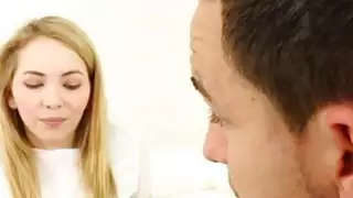 ملاك سمولس لديها بوسها مارس الجنس ل creampie
