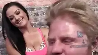 يعبد Katrina Jade رجال أسود كبير
