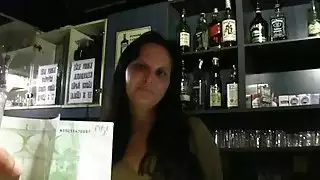 Hottie الانحناء لاختراق المتشددين إغرائي