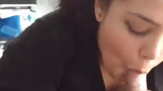 لاتينا سميكة يعطي رئيس بوف
