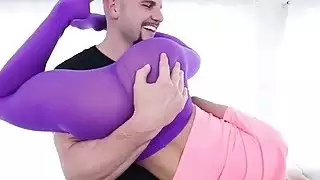 صغير الثدي في سن المراهقة فيرونيكا رودريغيز بوضعه facialed بواسطة كبير ديك