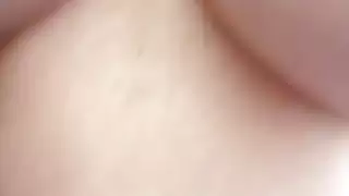 Slutty امرأة سمراء الحامل فاتنة هو مص ديك بينما يحصل بوسها مارس الجنس