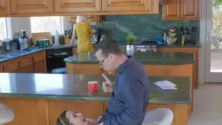 ابنتي الخطوة هي nympho