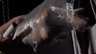 العبودية البلاستيكية وتعليق صارم من الباطن