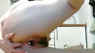 تدمر لها الهرة الآن w OMBLIVE Vibe حتى انها SQUIRTS