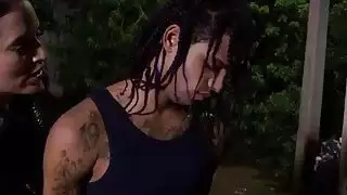 اثنين من ضباط الشرطة الإناث الساخنة في الحصول على ملابس رسمية من الصعب من قبل هيئة الاذاعة البريطانية