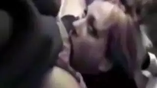 جبهة تحرير مورو الإسلامية إيلا الحصول على ديك أسود في كل حفرة
