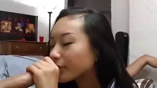 الصديقات كلية مثير مص الديك