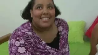 جميلة ولكن الجحيم الدهون وقحة تايلور يوافق على القيام الفيديو الإباحية