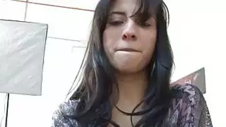 عشيق تتمتع حقا يقرع مهبل رطب فاحش